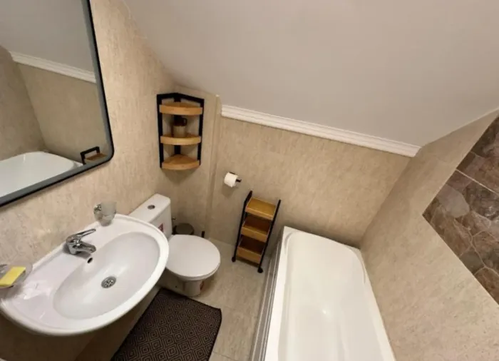 2-Bedroom Apartment 92 m&sup2; in Bansko, Panoramic Mountain Views