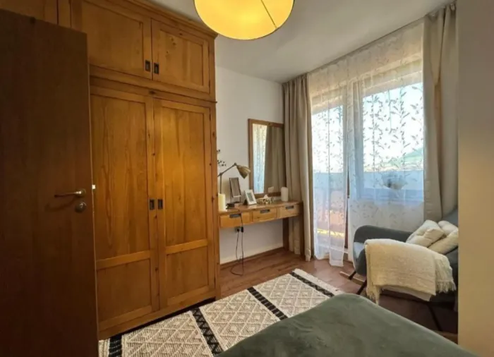 2-Bedroom Apartment 92 m&sup2; in Bansko, Panoramic Mountain Views