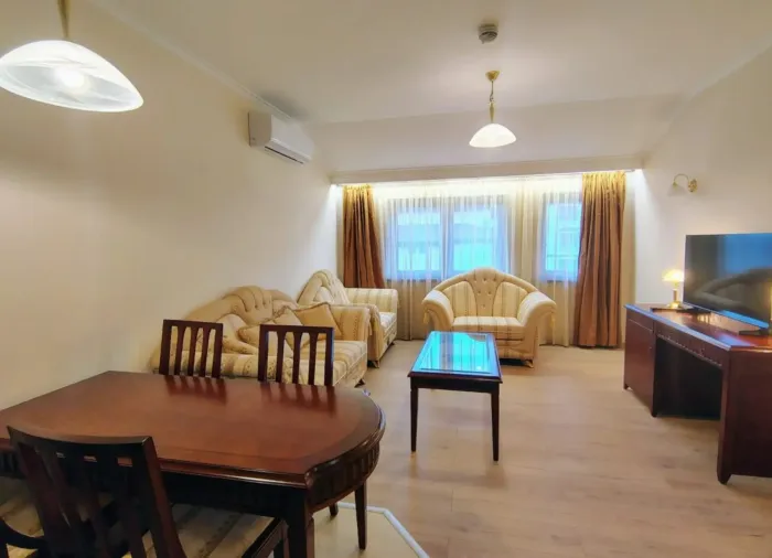 One-Bedroom Apartment 78 m² Just 5 Minutes from the Gondola, Downtown Complex, Bansko