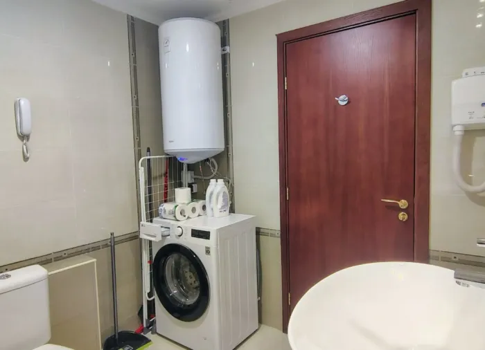 One-Bedroom Apartment 78 m² Just 5 Minutes from the Gondola, Downtown Complex, Bansko