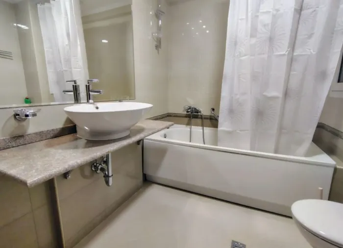 One-Bedroom Apartment 78 m² Just 5 Minutes from the Gondola, Downtown Complex, Bansko