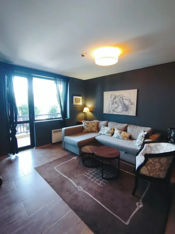 Two-Room Apartment 51.5 m² 400 m from the Gondola, Bansko