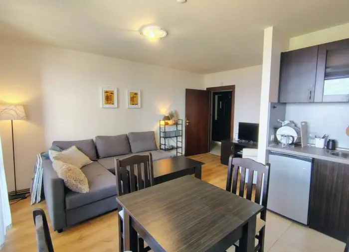 Two-Bedroom Apartment 76 m² with Mountain Views in the Panorama Complex, Bansko