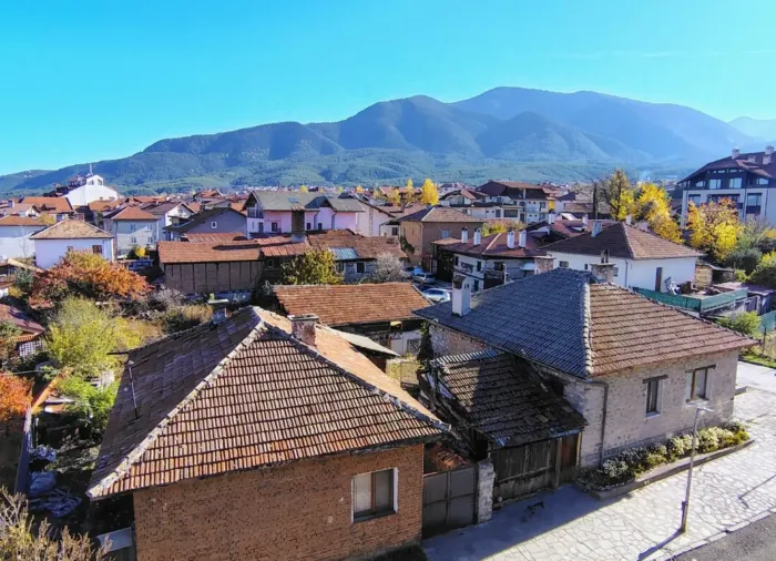 Трёхкомнатная квартира 90 м² с сауной в комплексе Феникс, Банско